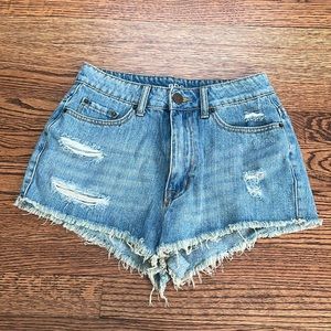 BDG High Rise DREE Cheeky jean shorts. Size 27.